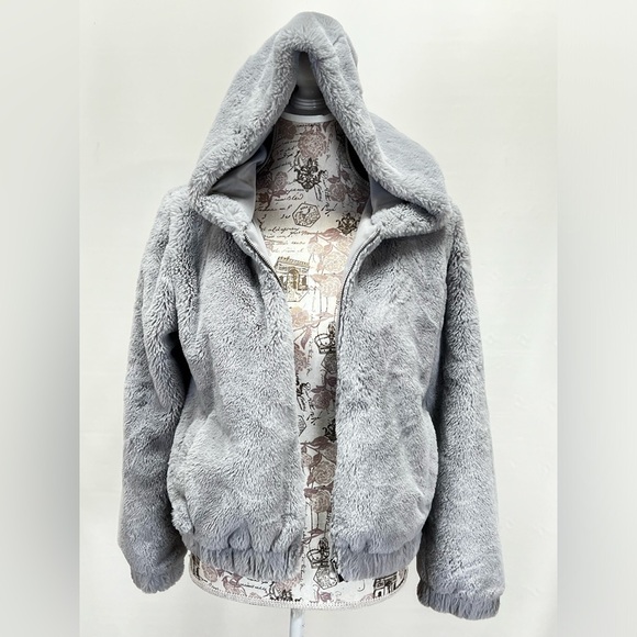 FULL TILT Gray faux fur full zip hooded jacket size M. - Picture 3 of 14